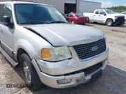 ✅ 2004 Ford Expedition Special Service • VIN: 1FMPU15L94LB60972 • Lot: 43396905. Wystawiony na IAAI z przebiegiem Nie podano. Bezpłatny archiwum sprzedaży aukcyjnych z USA i szczegółowy raport historii pojazdu na DreamBid. Zdjęcie 6.