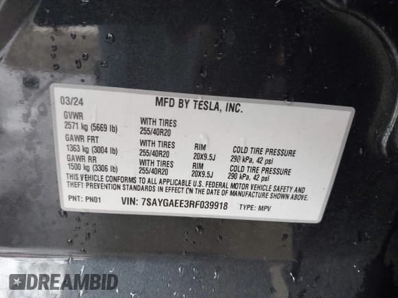✅ 2024 Tesla Model Y Long Range • VIN: 7SAYGAEE3RF039918 • Lot: 42245381. Wystawiony na IAAI z przebiegiem 23 888 mil. Bezpłatny archiwum sprzedaży aukcyjnych z USA i szczegółowy raport historii pojazdu na DreamBid. Zdjęcie 9.