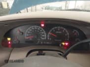 ✅ 2000 Ford F-150 XL • VIN: 1FTRX18L0YNA33201 • Lot: 43077858. Wystawiony na IAAI z przebiegiem Nie podano. Bezpłatny archiwum sprzedaży aukcyjnych z USA i szczegółowy raport historii pojazdu na DreamBid. Zdjęcie 7.