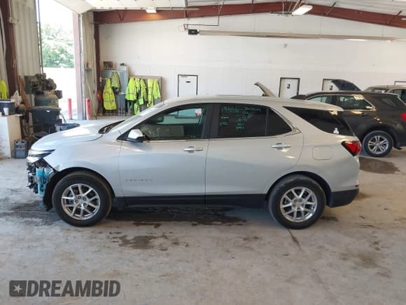 ✅ 2022 Chevrolet Equinox LT • VIN: 3GNAXKEV5NL117798 • Lot: 42755631. Listed on IAAI with 42,794 mi. Free auction sales archive from the USA and detailed vehicle history report at DreamBid. Image 14.