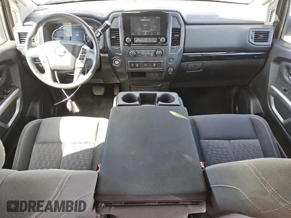 ✅ 2022 Nissan Titan SV • VIN: 1N6AA1EE8NN106974 • Лот: 89492945. Опубликован ранее на Copart с пробегом 104 561 миль. Бесплатный доступ к архиву аукционных продаж из США и подробный отчёт об истории автомобиля на DreamBid. Изображение 8.