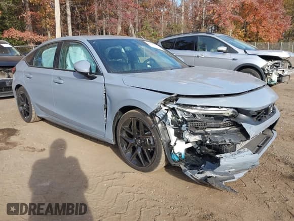 ✅ 2024 Honda Civic Sport Touring • VIN: 19XFL1H82RE022958 • Lot: 43537837. Wystawiony na IAAI z przebiegiem 20 078 mil. Bezpłatny archiwum sprzedaży aukcyjnych z USA i szczegółowy raport historii pojazdu na DreamBid. Zdjęcie 1.