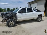 ✅ 2017 Chevrolet Silverado 2500HD LT • VIN: 1GC1KVEY5HF211021 • Lot: 58297065. Wystawiony na Copart z przebiegiem 176 143 mil. Bezpłatny archiwum sprzedaży aukcyjnych z USA i szczegółowy raport historii pojazdu na DreamBid. Zdjęcie 1.