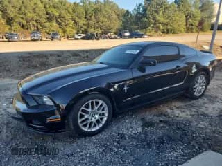 2014 Ford Mustang V6 с VIN 1ZVBP8AM1E5214541, выставлен на аукционе Copart как лот 91185125 с пробегом 93 590 миль миль и Списание • Salvage title. История ставок и продаж доступна на DreamBid. Изображение 1.