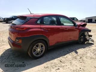 ✅ 2018 Hyundai Kona SE • VIN: KM8K12AA6JU066972 • Лот: 67072964. Опубликован ранее на Copart с пробегом 97 426 миль. Бесплатный доступ к архиву аукционных продаж из США и подробный отчёт об истории автомобиля на DreamBid. Изображение 3.
