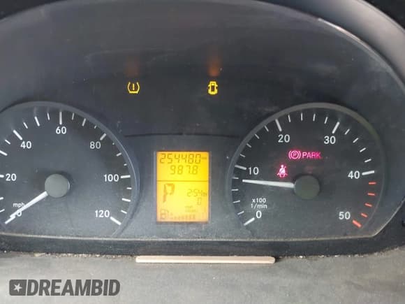 ✅ 2016 Mercedes-Benz Sprinter Cargo EXT • VIN: WD3PE8DDXGP247789 • Lot: 43326454. Wystawiony na IAAI z przebiegiem 254 480 mil. Bezpłatny archiwum sprzedaży aukcyjnych z USA i szczegółowy raport historii pojazdu na DreamBid. Zdjęcie 7.