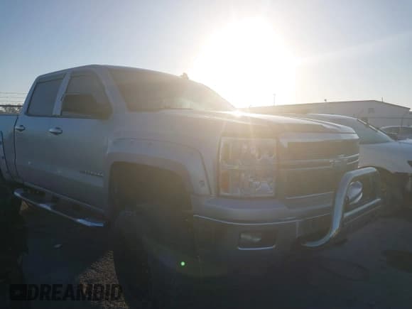 ✅ 2014 Chevrolet Silverado 1500 LT • VIN: 3GCUKREC5EG381690 • Лот: 40657087. Опубликован ранее на IAAI с пробегом 135 601 миль. Бесплатный доступ к архиву аукционных продаж из США и подробный отчёт об истории автомобиля на DreamBid. Изображение 1.