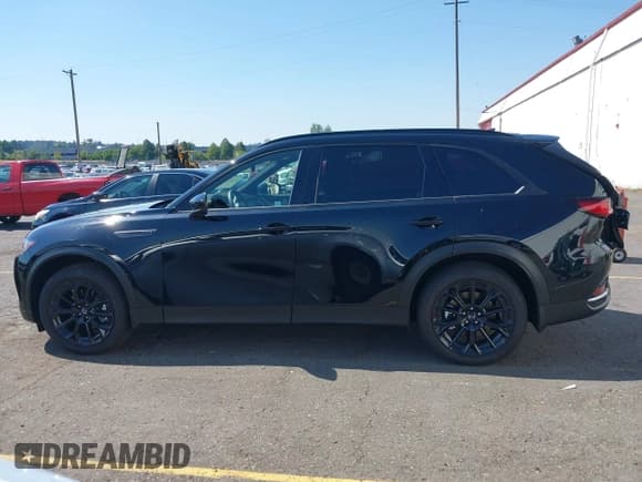 ✅ 2025 Mazda CX-70 Premium Plus • VIN: JM3KJEHD9S1125951 • Lot: 43127913. Listed on IAAI with 1,579 mi. Free auction sales archive from the USA and detailed vehicle history report at DreamBid. Image 15.