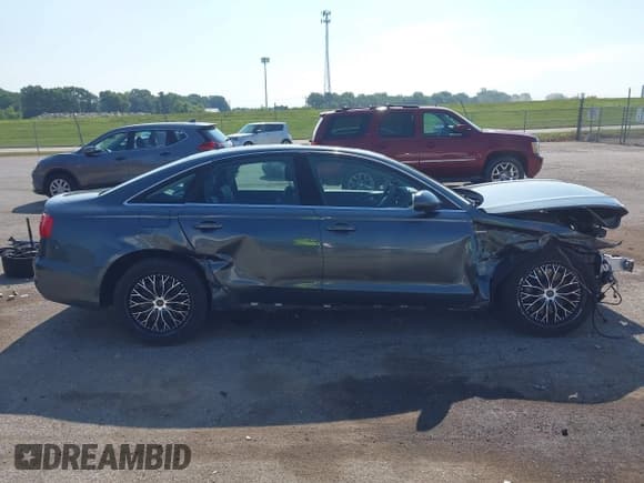 ✅ 2014 Audi A6 Prestige • VIN: WAUHGAFC6EN002008 • Lot: 42668436. Listed on IAAI with 90,661 mi. Free auction sales archive from the USA and detailed vehicle history report at DreamBid. Image 14.