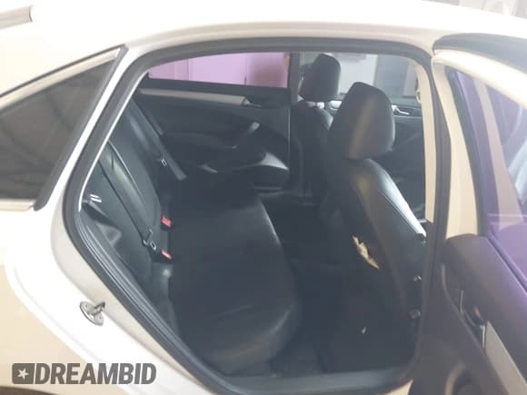 ✅ 2013 Volkswagen Passat SE • VIN: 1VWBH7A32DC079045 • Лот: 43690657. Опубликован ранее на IAAI с пробегом 185 011 миль. Бесплатный доступ к архиву аукционных продаж из США и подробный отчёт об истории автомобиля на DreamBid. Изображение 8.