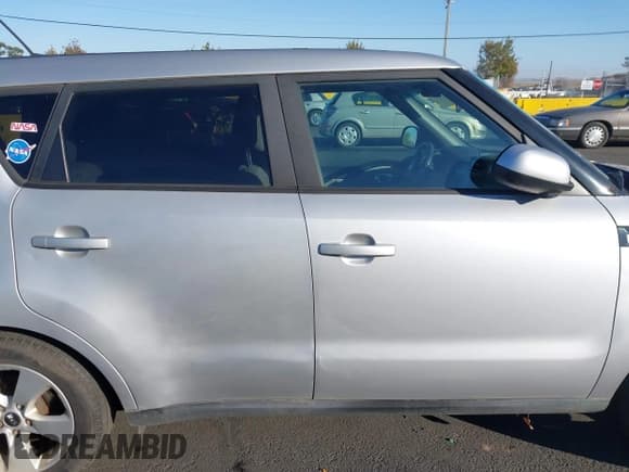 ✅ 2017 Kia Soul • VIN: KNDJN2A26H7462437 • Lot: 43484585. Listed on IAAI with 69,445 mi. Free auction sales archive from the USA and detailed vehicle history report at DreamBid. Image 13.