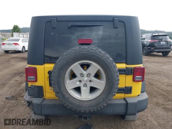 ✅ 2008 Jeep Wrangler Rubicon • VIN: 1J8GA64138L555223 • Лот: 42560553. Опубликован ранее на IAAI с пробегом 105 049 миль. Бесплатный доступ к архиву аукционных продаж из США и подробный отчёт об истории автомобиля на DreamBid. Изображение 16.