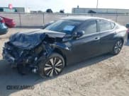 ✅ 2021 Nissan Altima SV • VIN: 1N4BL4DV6MN367335 • Lot: 43645394. Wystawiony na IAAI z przebiegiem 106 514 mil. Bezpłatny archiwum sprzedaży aukcyjnych z USA i szczegółowy raport historii pojazdu na DreamBid. Zdjęcie 2.