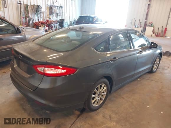 ✅ 2016 Ford Fusion S • VIN: 3FA6P0G7XGR376424 • Lot: 43582228. Wystawiony na IAAI z przebiegiem 89 992 mil. Bezpłatny archiwum sprzedaży aukcyjnych z USA i szczegółowy raport historii pojazdu na DreamBid. Zdjęcie 4.