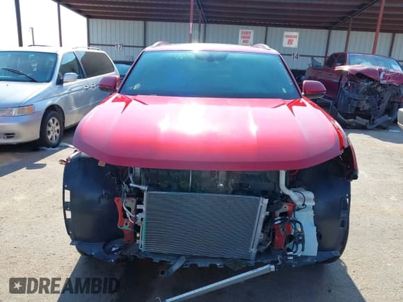 ✅ 2022 Volkswagen Atlas SE • VIN: 1V2JE2CAXNC227349 • Lot: 43060401. Wystawiony na IAAI z przebiegiem 20 265 mil. Bezpłatny archiwum sprzedaży aukcyjnych z USA i szczegółowy raport historii pojazdu na DreamBid. Zdjęcie 13.