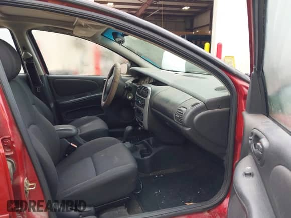 2004 Dodge Neon SXT z VIN 1B3ES56C34D546614, wystawiony jako IAAI lot #42511013 z przebiegiem 155 504 mil mil oraz . Historia ofert i sprzedaży dostępna na DreamBid. Obrazek 5.