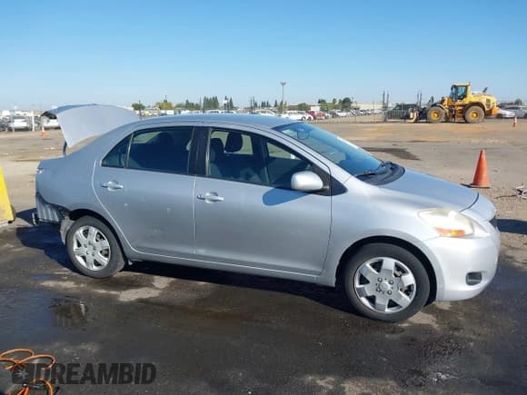 ✅ 2011 Toyota Yaris • VIN: JTDBT4K31BL000184 • Lot: 43252215. Listed on IAAI with 113,268 mi. Free auction sales archive from the USA and detailed vehicle history report at DreamBid. Image 14.