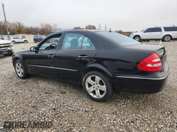 ✅ 2004 Mercedes-Benz E 500 • VIN: WDBUF83J74X121297 • Lot: 93391665. Listed on Copart with 123,717 mi. Free auction sales archive from the USA and detailed vehicle history report at DreamBid. Image 2.