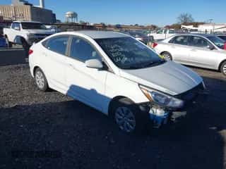 2016 Hyundai Accent SE z VIN KMHCT4AE6GU122141, wystawiony jako IAAI lot #43591772 z przebiegiem 44 535 mil mil oraz . Historia ofert i sprzedaży dostępna na DreamBid. Obrazek 1.