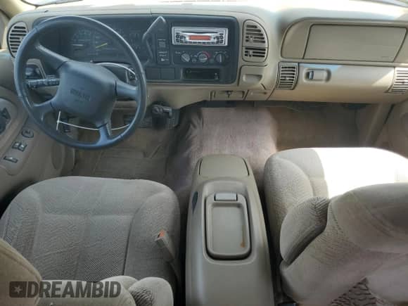 ✅ 1999 GMC Sierra 1500 • VIN: 1GTEC19MXXR505798 • Lot: 55609605. Listed on Copart with 135,309 mi. Free auction sales archive from the USA and detailed vehicle history report at DreamBid. Image 8.