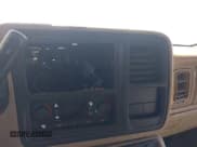 ✅ 2004 Chevrolet Suburban Z71 • VIN: 3GNFK16Z14G122679 • Lot: 41979958. Wystawiony na IAAI z przebiegiem 238 912 mil. Bezpłatny archiwum sprzedaży aukcyjnych z USA i szczegółowy raport historii pojazdu na DreamBid. Zdjęcie 13.