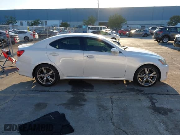 ✅ 2010 Lexus IS 250 • VIN: JTHBF5C25A2096729 • Lot: 43796450. Listed on IAAI with 144,932 mi. Free auction sales archive from the USA and detailed vehicle history report at DreamBid. Image 13.