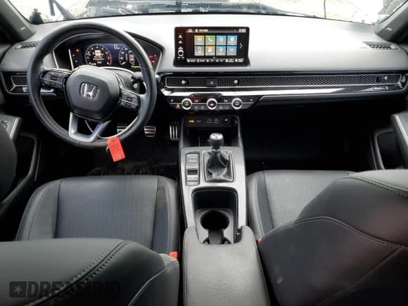 ✅ 2024 Honda Civic Sport Touring • VIN: 19XFL1G8XRE019744 • Lot: 69560635. Wystawiony na Copart z przebiegiem 6 973 mil. Bezpłatny archiwum sprzedaży aukcyjnych z USA i szczegółowy raport historii pojazdu na DreamBid. Zdjęcie 8.