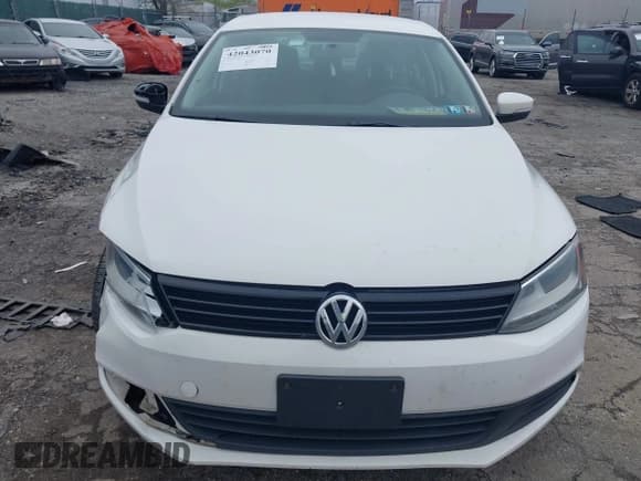 ✅ 2011 Volkswagen Jetta SE • VIN: 3VWDZ7AJ5BM340832 • Lot: 42043070. Listed on IAAI with 113,790 mi. Free auction sales archive from the USA and detailed vehicle history report at DreamBid. Image 12.