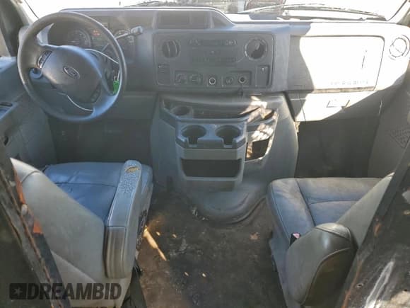 ✅ 2012 Ford Econoline Cargo Commercial • VIN: 1FTNS1EW0CDA35301 • Lot: 96169445. Wystawiony na Copart z przebiegiem 255 529 mil. Bezpłatny archiwum sprzedaży aukcyjnych z USA i szczegółowy raport historii pojazdu na DreamBid. Zdjęcie 8.