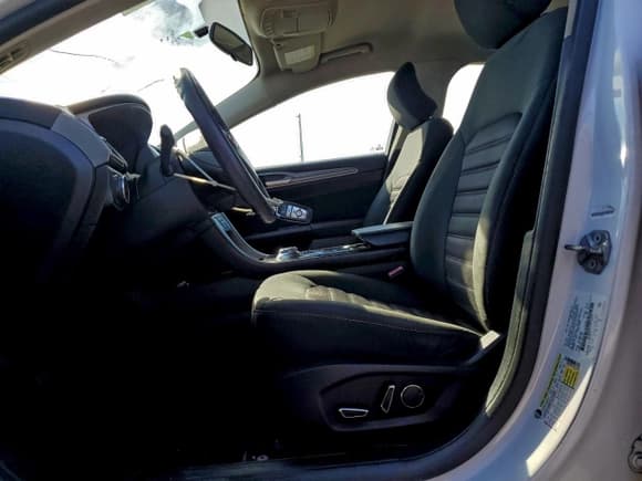 ✅ 2018 Ford Fusion SE • VIN: 3FA6P0H77JR113510 • Лот: 94438405. Опубликован ранее на Copart с пробегом 125 494 миль. Бесплатный доступ к архиву аукционных продаж из США и подробный отчёт об истории автомобиля на DreamBid. Изображение 7.