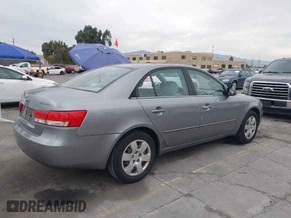 ✅ 2007 Hyundai Sonata GLS • VIN: 5NPET46CX7H233340 • Lot: 43629747. Wystawiony na IAAI z przebiegiem 274 890 mil. Bezpłatny archiwum sprzedaży aukcyjnych z USA i szczegółowy raport historii pojazdu na DreamBid. Zdjęcie 4.