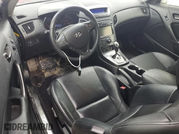 ✅ 2011 Hyundai Genesis Coupe Grand Touring • VIN: KMHHU6KH0BU045993 • Lot: 53572805. Wystawiony na Copart z przebiegiem 61 244 mil. Bezpłatny archiwum sprzedaży aukcyjnych z USA i szczegółowy raport historii pojazdu na DreamBid. Zdjęcie 8.