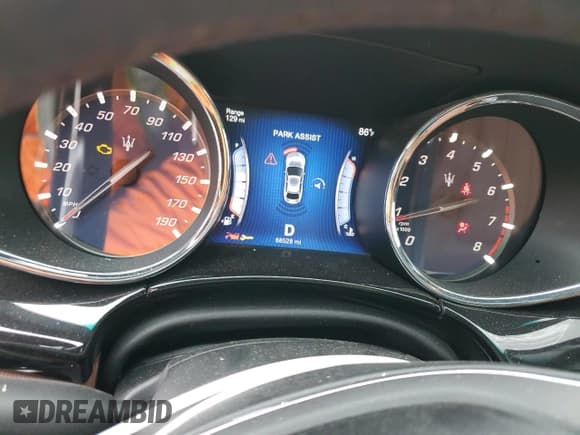 ✅ 2016 Maserati Quattroporte S Q4 • VIN: ZAM56RRA1G1167018 • Lot: 81256795. Wystawiony na Copart z przebiegiem 68 528 mil. Bezpłatny archiwum sprzedaży aukcyjnych z USA i szczegółowy raport historii pojazdu na DreamBid. Zdjęcie 9.