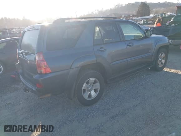 ✅ 2005 Toyota 4Runner SR5 • VIN: JTEZU14R750060225 • Lot: 43693360. Wystawiony na IAAI z przebiegiem 328 466 mil. Bezpłatny archiwum sprzedaży aukcyjnych z USA i szczegółowy raport historii pojazdu na DreamBid. Zdjęcie 4.