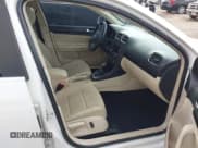 ✅ 2013 Volkswagen Jetta TDI w/Sunroof & Nav • VIN: 3VWPL7AJXDM682682 • Лот: 43670687. Опубликован ранее на IAAI с пробегом 208 722 миль. Бесплатный доступ к архиву аукционных продаж из США и подробный отчёт об истории автомобиля на DreamBid. Изображение 5.