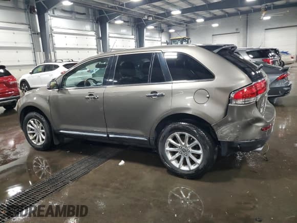 ✅ 2012 Lincoln MKX • VIN: 2LMDJ8JK2CBL17813 • Лот: 85572835. Опубликован ранее на Copart с пробегом 135 031 миль. Бесплатный доступ к архиву аукционных продаж из США и подробный отчёт об истории автомобиля на DreamBid. Изображение 2.