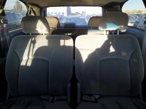 ✅ 2004 Dodge Caravan EX • VIN: 2D4GP74L04R526571 • Lot: 85951654. Listed on Copart with 319,750 mi. Free auction sales archive from the USA and detailed vehicle history report at DreamBid. Image 10.