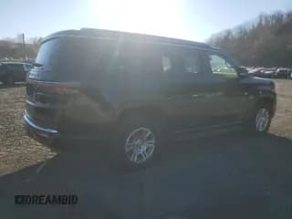 ✅ 2024 Jeep Wagoneer • VIN: 1C4SJVAP1RS197177 • Lot: 93938665. Wystawiony na Copart z przebiegiem 13 905 mil. Bezpłatny archiwum sprzedaży aukcyjnych z USA i szczegółowy raport historii pojazdu na DreamBid. Zdjęcie 3.