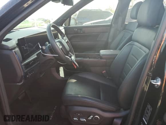 2024 Hyundai Santa Fe Calligraphy с VIN 5NMP54GL2RH041587, выставлен на аукционе Copart как лот 44824095 с пробегом 9 894 миль миль и На запчасти • Non repairable. История ставок и продаж доступна на DreamBid. Изображение 7.