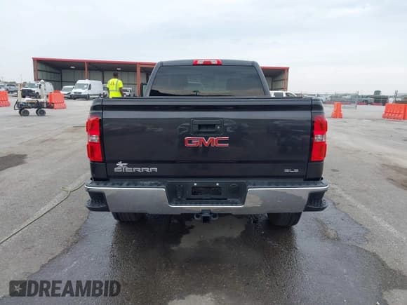 ✅ 2014 GMC Sierra 1500 SLE • VIN: 1GTR1UECXEZ364508 • Lot: 43436733. Wystawiony na IAAI z przebiegiem 75 208 mil. Bezpłatny archiwum sprzedaży aukcyjnych z USA i szczegółowy raport historii pojazdu na DreamBid. Zdjęcie 16.