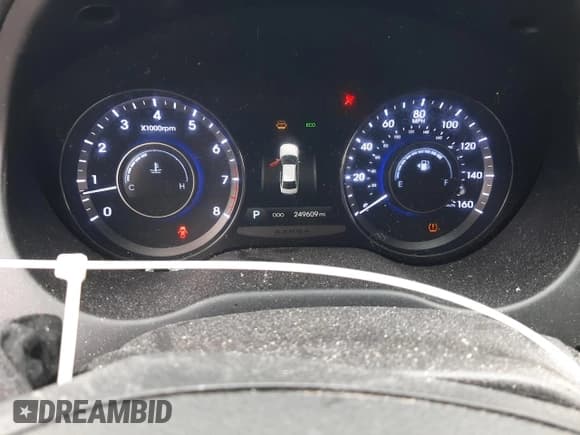 ✅ 2014 Hyundai Azera Limited • VIN: KMHFH4JGXEA396361 • Lot: 41902995. Listed on Copart with 249,609 mi. Free auction sales archive from the USA and detailed vehicle history report at DreamBid. Image 9.