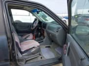 ✅ 1999 Honda Passport LX • VIN: 4S6CK58W7X4410782 • Lot: 41493176. Wystawiony na IAAI z przebiegiem 276 257 mil. Bezpłatny archiwum sprzedaży aukcyjnych z USA i szczegółowy raport historii pojazdu na DreamBid. Zdjęcie 5.