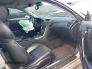 ✅ 2012 Hyundai Genesis Coupe Grand Touring • VIN: KMHHU6KH6CU078224 • Lot: 42296970. Wystawiony na IAAI z przebiegiem 219 828 mil. Bezpłatny archiwum sprzedaży aukcyjnych z USA i szczegółowy raport historii pojazdu na DreamBid. Zdjęcie 5.