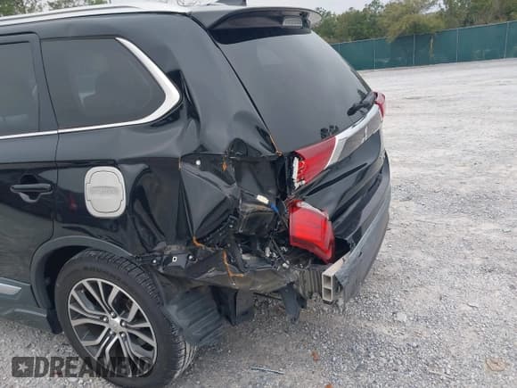 ✅ 2017 Mitsubishi Outlander SE • VIN: JA4AD3A39HZ067667 • Лот: 41136831. Опубликован ранее на IAAI с пробегом 80 553 миль. Бесплатный доступ к архиву аукционных продаж из США и подробный отчёт об истории автомобиля на DreamBid. Изображение 6.