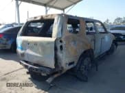 ✅ 2015 Toyota 4Runner Limited • VIN: JTEBU5JR8F5217116 • Lot: 42549497. Wystawiony na IAAI z przebiegiem Nie podano. Bezpłatny archiwum sprzedaży aukcyjnych z USA i szczegółowy raport historii pojazdu na DreamBid. Zdjęcie 4.