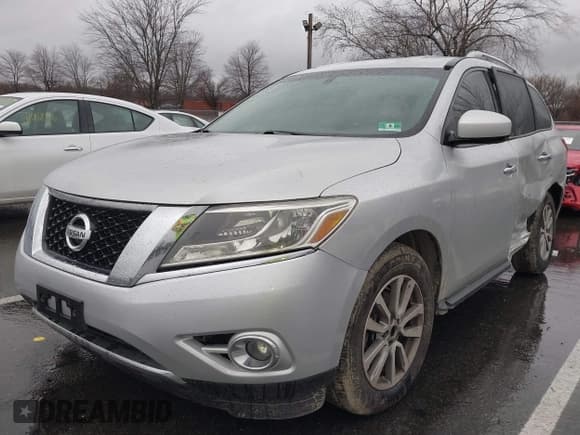 ✅ 2015 Nissan Pathfinder SL • VIN: 5N1AR2MM0FC687017 • Lot: 41059799. Wystawiony na IAAI z przebiegiem 87 041 mil. Bezpłatny archiwum sprzedaży aukcyjnych z USA i szczegółowy raport historii pojazdu na DreamBid. Zdjęcie 17.