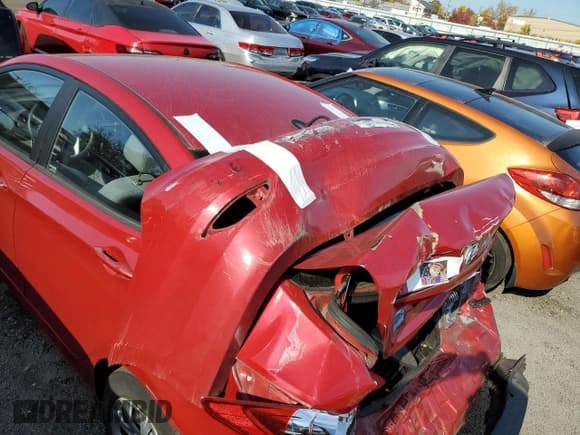 ✅ 2013 Hyundai Accent GLS • VIN: KMHCT4AE5DU332483 • Лот: 76081224. Опубликован ранее на Copart с пробегом 105 524 миль. Бесплатный доступ к архиву аукционных продаж из США и подробный отчёт об истории автомобиля на DreamBid. Изображение 12.