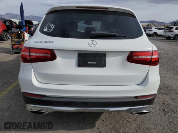 ✅ 2019 Mercedes-Benz GLC 300 • VIN: WDC0G4JB1KF588004 • Лот: 51514775. Опубликован ранее на Copart с пробегом 58 011 миль. Бесплатный доступ к архиву аукционных продаж из США и подробный отчёт об истории автомобиля на DreamBid. Изображение 6.