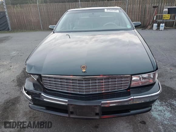 ✅ 1995 Cadillac DeVille • VIN: 1G6KD52B0SU252838 • Lot: 87642595. Wystawiony na Copart z przebiegiem 72 847 mil. Bezpłatny archiwum sprzedaży aukcyjnych z USA i szczegółowy raport historii pojazdu na DreamBid. Zdjęcie 5.