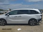 ✅ 2023 Honda Odyssey Touring • VIN: 5FNRL6H84PB072746 • Lot: 42085251. Listed on IAAI with 17,247 mi. Free auction sales archive from the USA and detailed vehicle history report at DreamBid. Image 15.